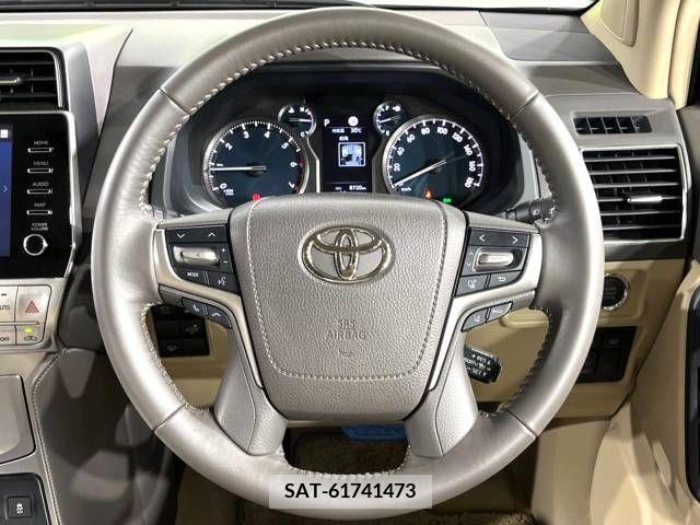 Toyota LAND CRUISER PRADO 2023-04 362342-12
