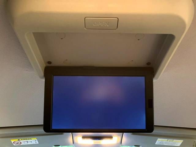 Nissan SERENA 2019-05 196685-2