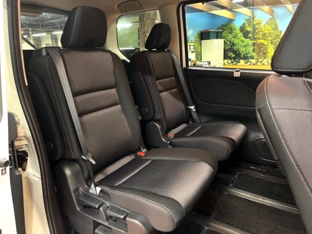 Nissan SERENA 2019-05 196685-9