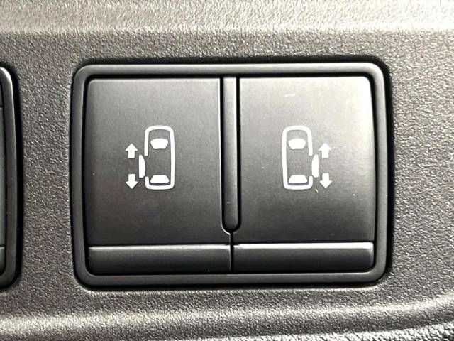 Nissan SERENA 2019-05 196685-5