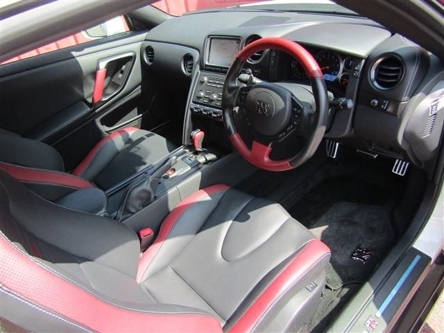Nissan GT-R 2015-03 22456-2