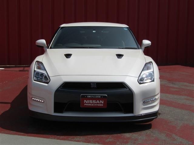Nissan GT-R 2015-03 22456-19