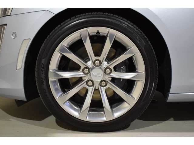 Cadillac CTS 2018-03 183435-11