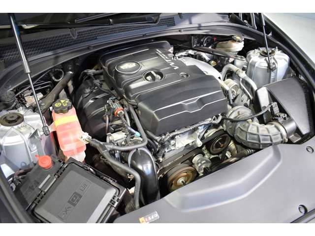 Cadillac CTS 2018-03 183435-10