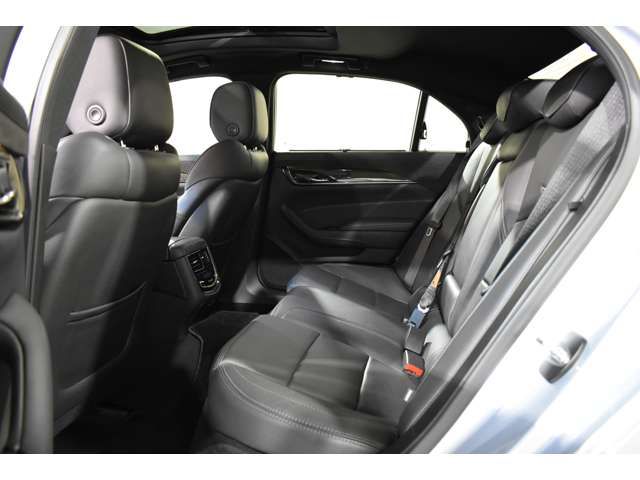 Cadillac CTS 2018-03 183435-16
