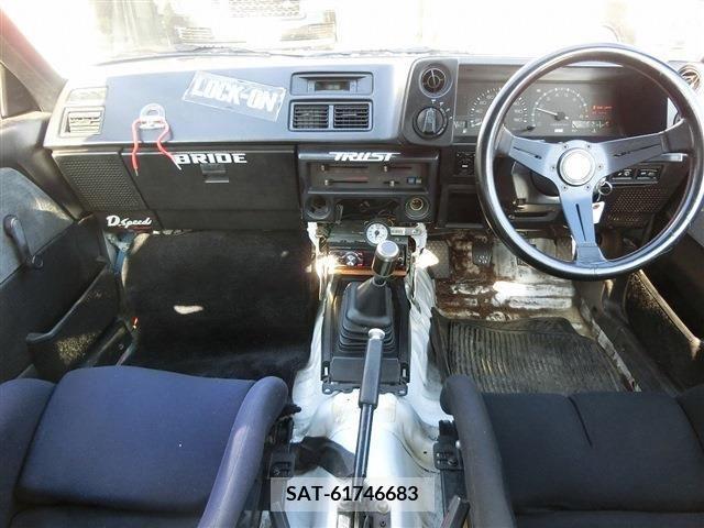 Toyota COROLLA LEVIN 1985-06 255135-8