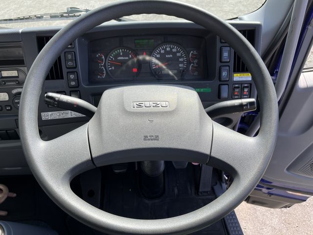 Isuzu FORWARD 2017-04 27393-19