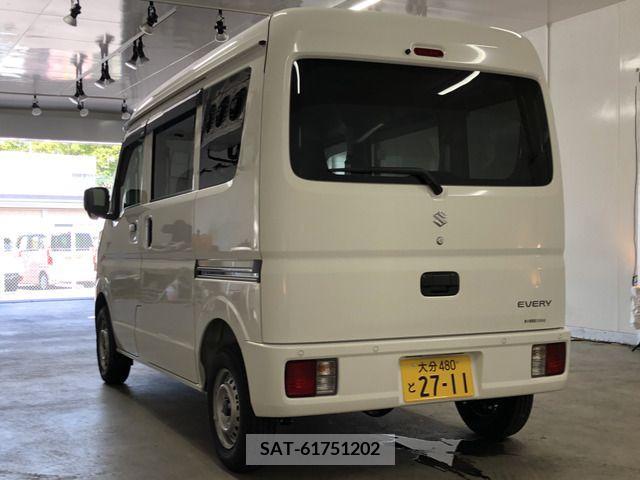 Suzuki EVERY 2023-07 371747-7