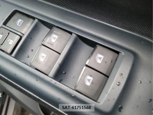 Toyota NOAH 2014-07 279528-9