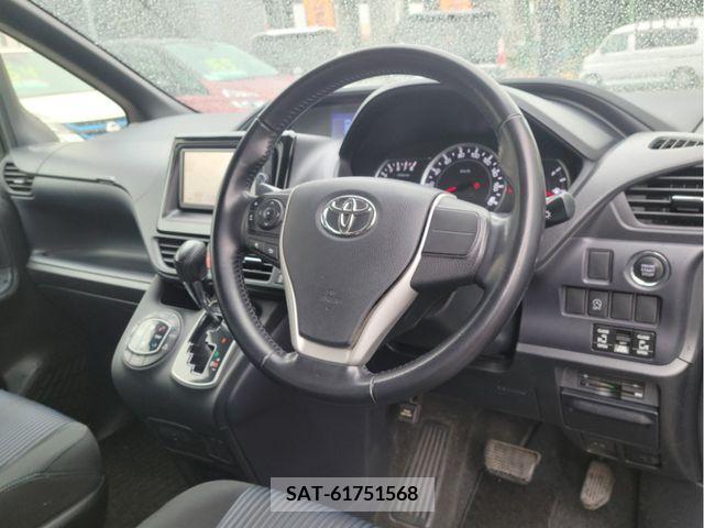 Toyota NOAH 2014-07 279528-8