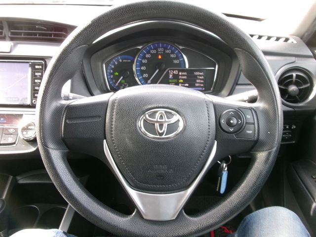 Toyota COROLLA FIELDER 2017-11 181885-12