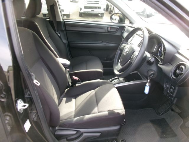 Toyota COROLLA FIELDER 2017-11 181885-8