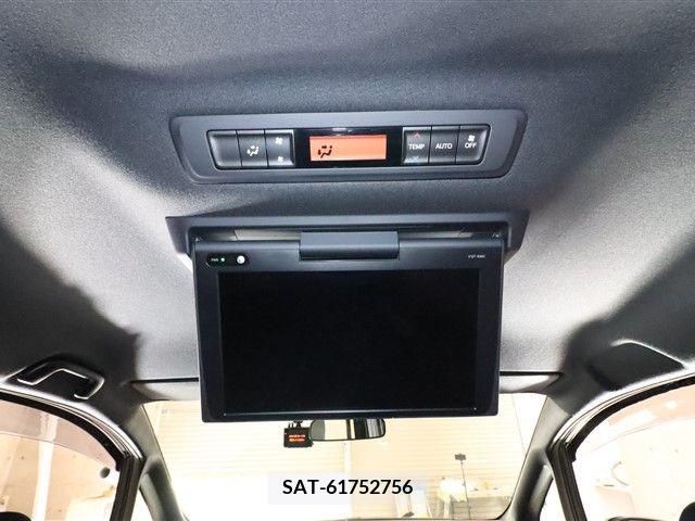 Toyota NOAH 2017-08 279558-16