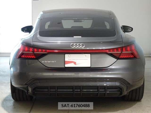Audi E-TRON 2022-02 333552-3