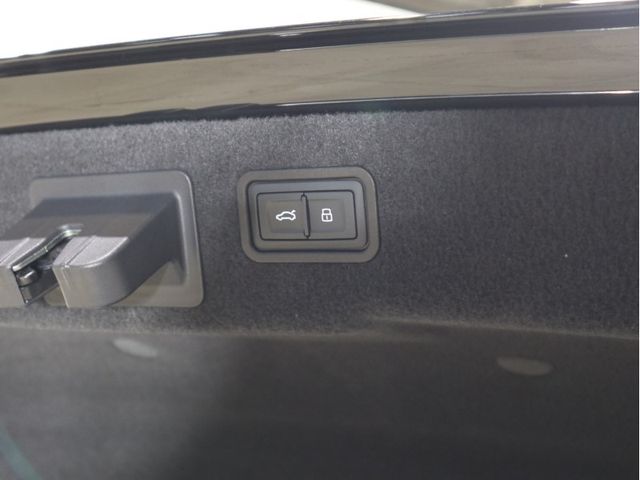 Audi A8 2019-01 188950-24