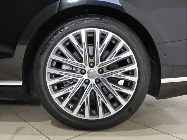 Audi A8 2019-01 188950-28