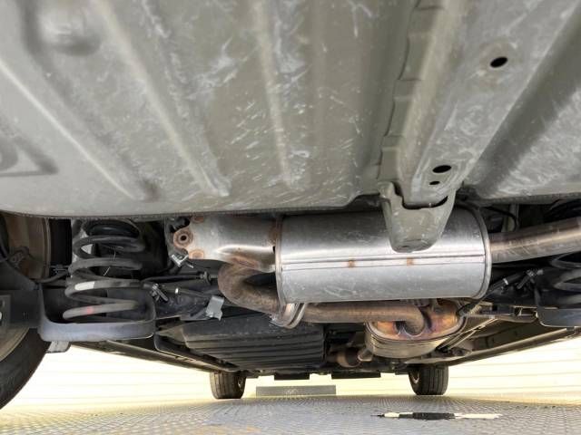 Toyota VOXY 2016-08 25208-19