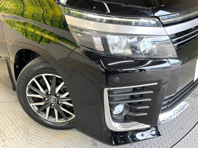 Toyota VOXY 2016-08 25208-13