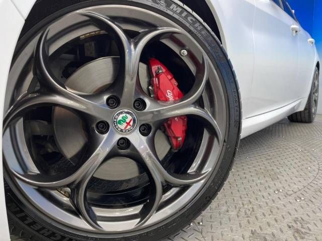 ALFA ROMEO Giulia 2020-04 181095-14