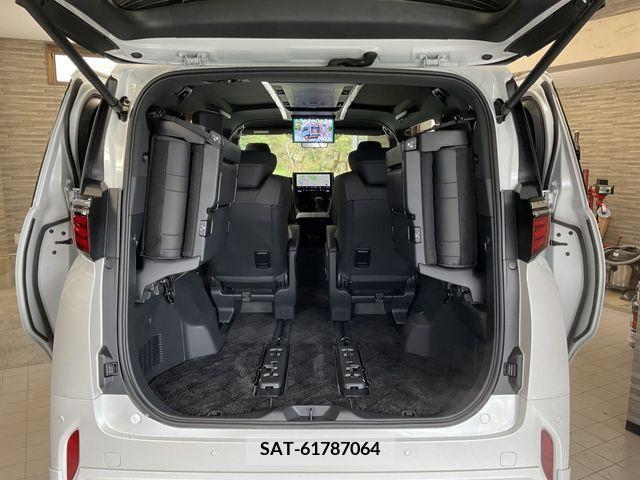 Toyota ALPHARD 2023-08 244146-18
