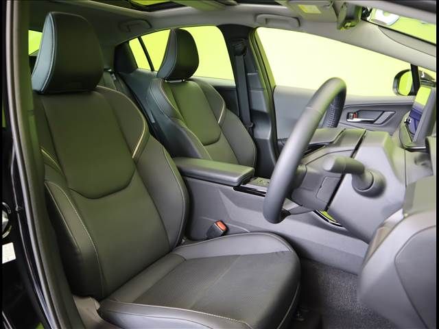 Toyota PRIUS 2023-03 3285-23