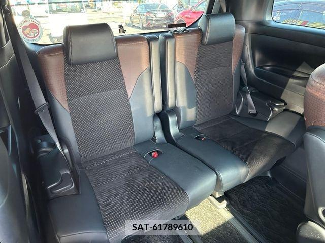 Toyota ALPHARD 2017-08 260110-6