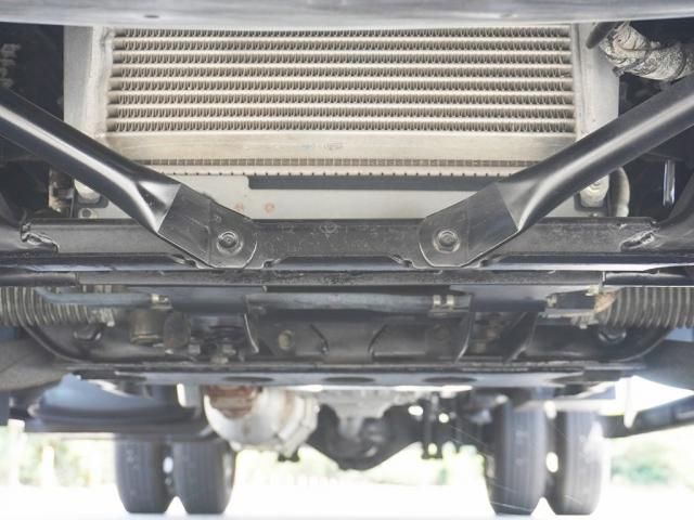 Isuzu ELF TRUCK 2018-10 196065-16