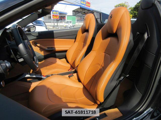 Ferrari 488 Spider 2017-07 204854-11