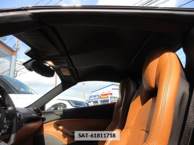 Ferrari 488 Spider 2017-07 204854-13
