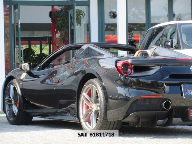 Ferrari 488 Spider 2017-07 204854-8
