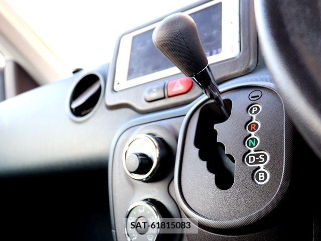 Toyota SPADE 2012-11 326834-21