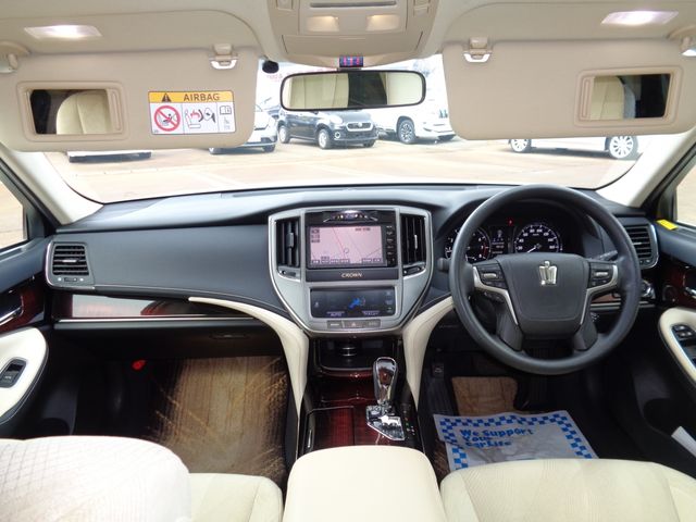 Toyota CROWN SEDAN 2016-03 2907-11