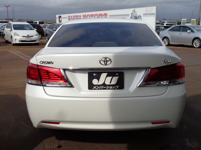 Toyota CROWN SEDAN 2016-03 2907-6