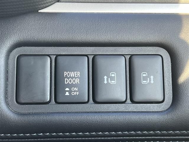 Mitsubishi DELICA D5 2019-03 28206-14