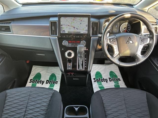 Mitsubishi DELICA D5 2019-03 28206-12