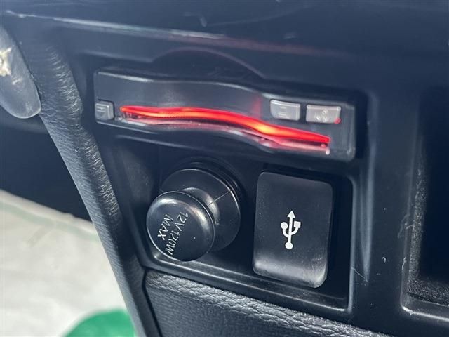 Mitsubishi DELICA D5 2019-03 28206-15