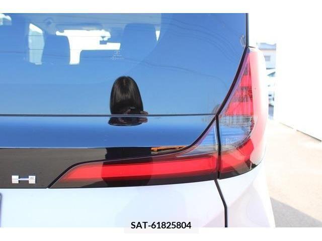 Toyota NOAH 2022-06 253417-9
