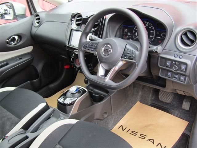 Nissan NOTE 2019-07 20616-5