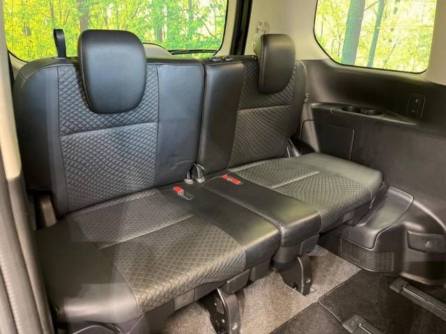 Nissan SERENA 2018-10 190036-11