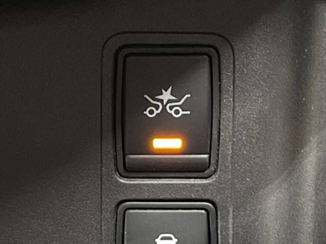 Nissan SERENA 2018-10 190036-6