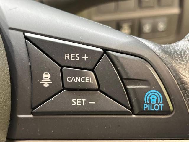 Nissan SERENA 2018-10 190036-5