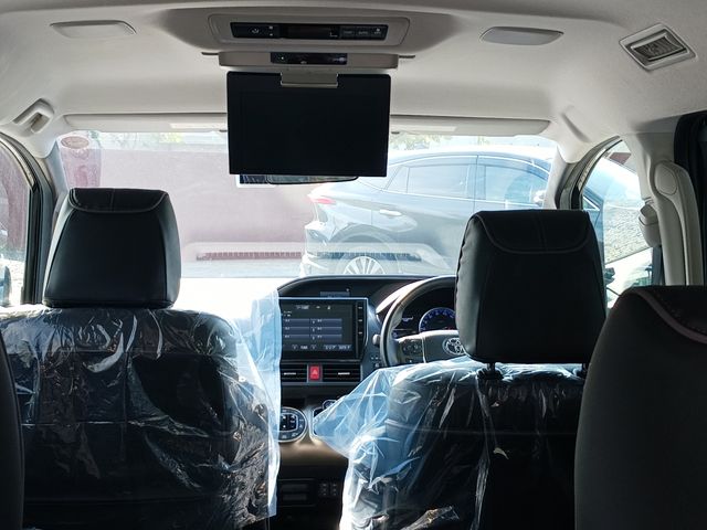 Toyota VOXY HYBRID 2016-05 183248-24