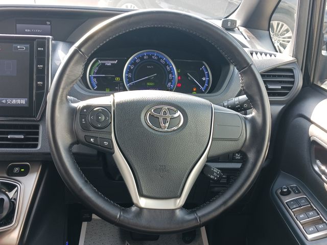 Toyota VOXY HYBRID 2016-05 183248-12