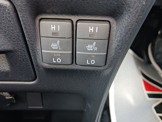 Toyota VOXY HYBRID 2016-05 183248-20
