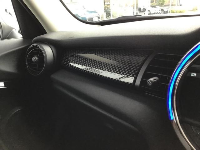 Bmw MINI 2019-04 21481-25