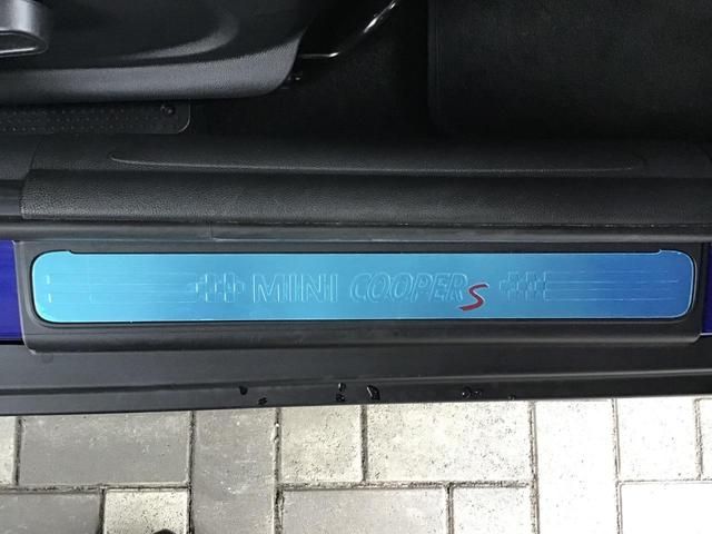 Bmw MINI 2019-04 21481-24