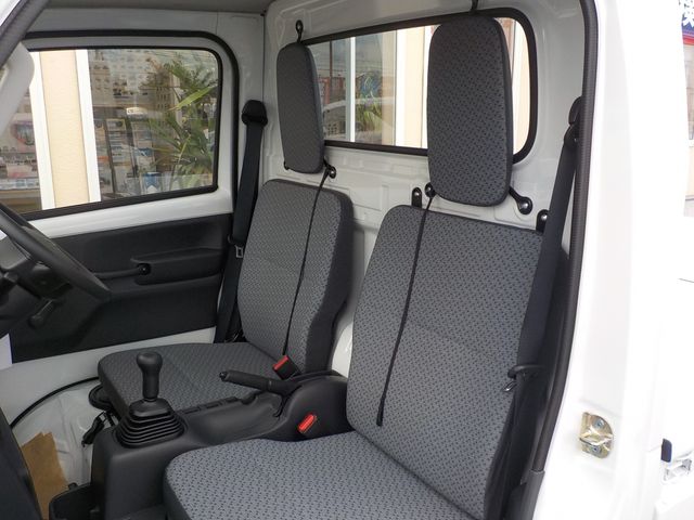 Suzuki CARRY TRUCK 2022-07 323-12