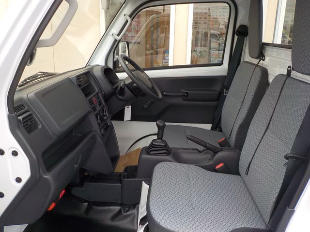 Suzuki CARRY TRUCK 2022-07 323-11