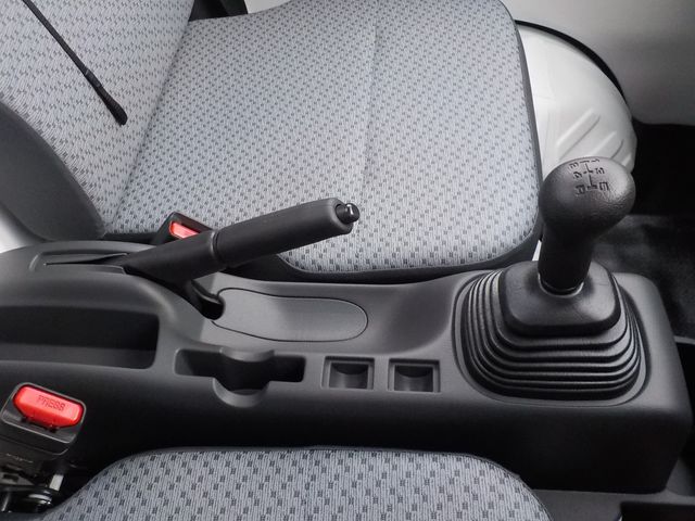 Suzuki CARRY TRUCK 2022-07 323-15