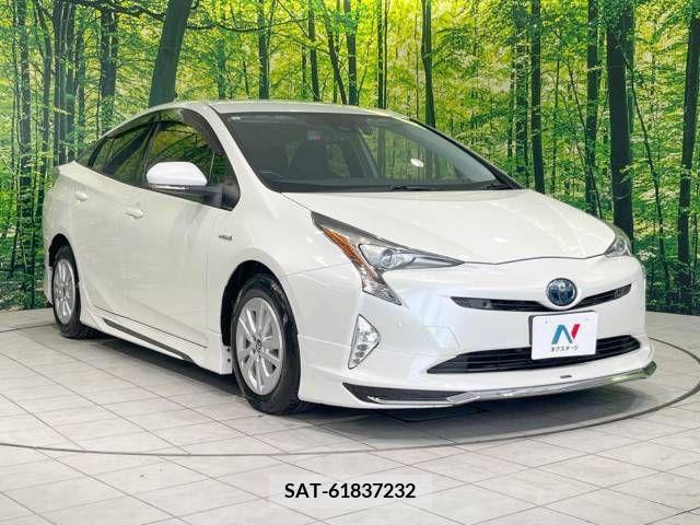 Toyota PRIUS 2017-03 393354-16